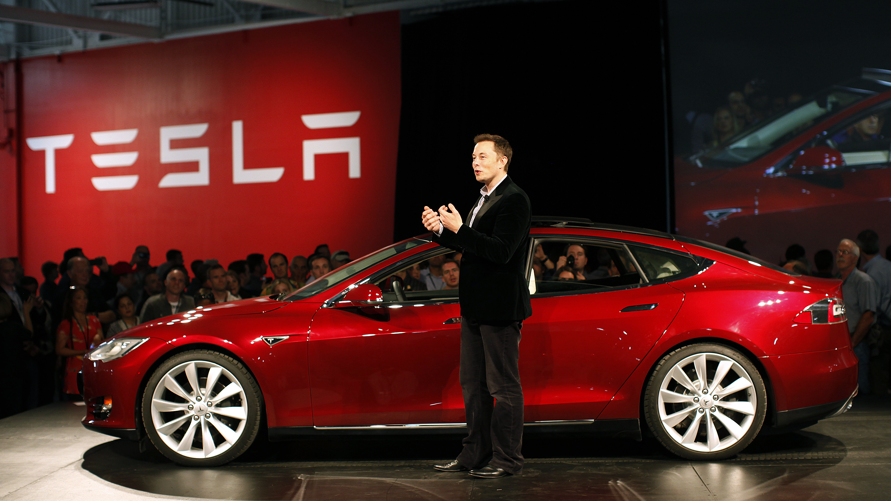 why-now-is-the-time-to-buy-tesla-stock-adam-hartung